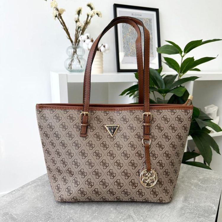 Guess Shopping