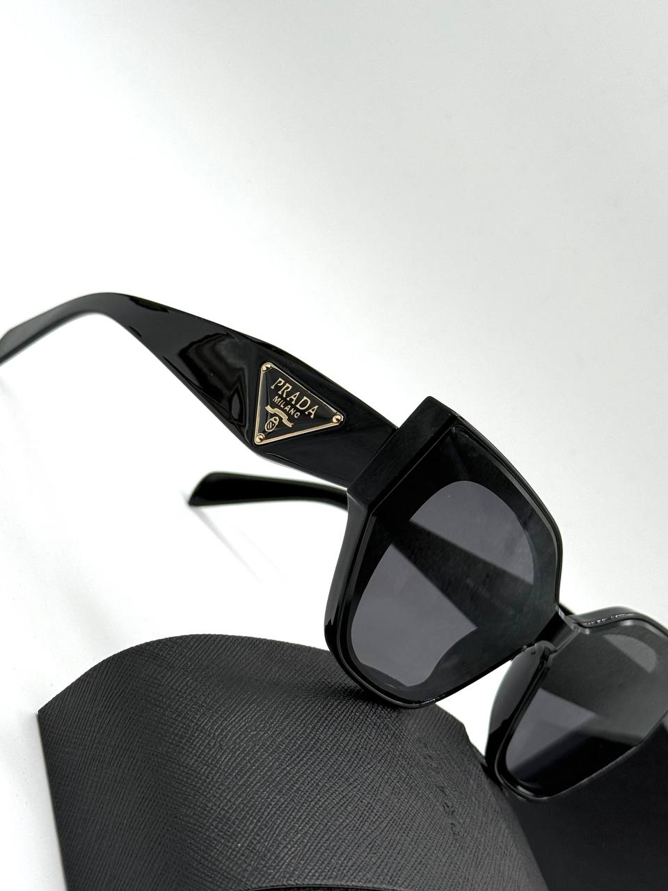 Prada Sunglasses prd-2